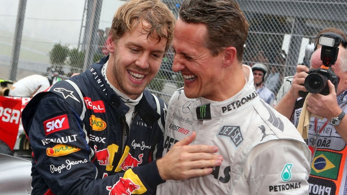 Sebastian Vettel und Michael Schumacher rasten einst zusammen über die Rennstrecken. (Foto)