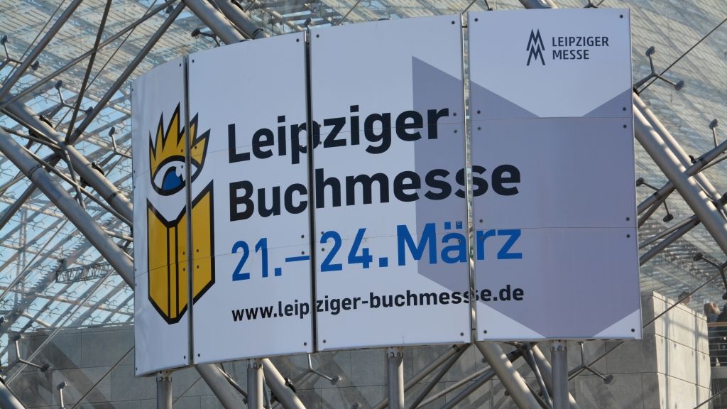 Zur Leipziger Buchmesse 2019 kamen mehr Besucher als je zuvor. Dem Veranstalter zufolge waren es 286.000 Menschen, die sich die zweitgrößte Buchmesse Deutschlands in diesem Jahr nicht entgehen lassen wollten. (Foto)