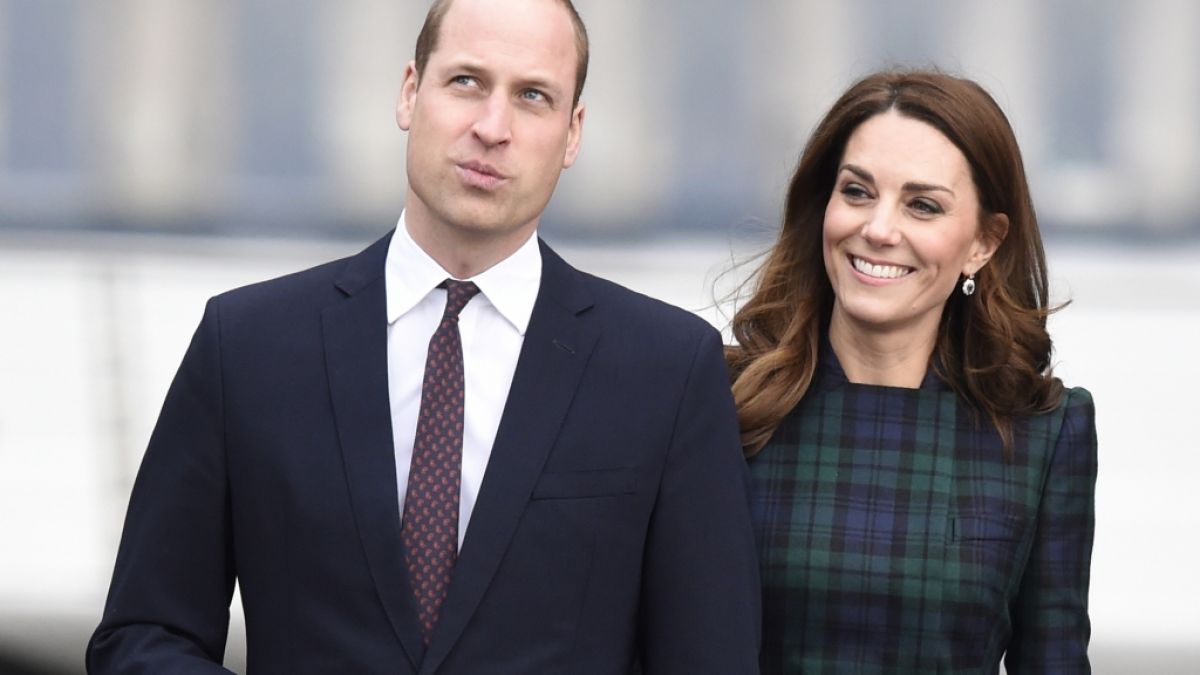Prinz William muss sich wohl oder übel von Kate Middleton trennen. (Foto)