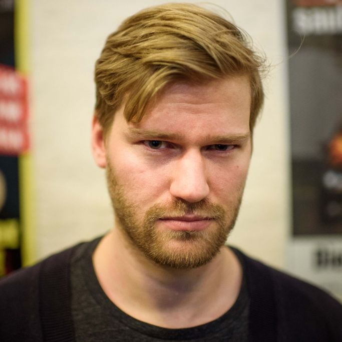 DAS müssen Sie über den provokanten Satiriker wissen DAS müssen Sie über den provokanten Satiriker wissen (Foto)