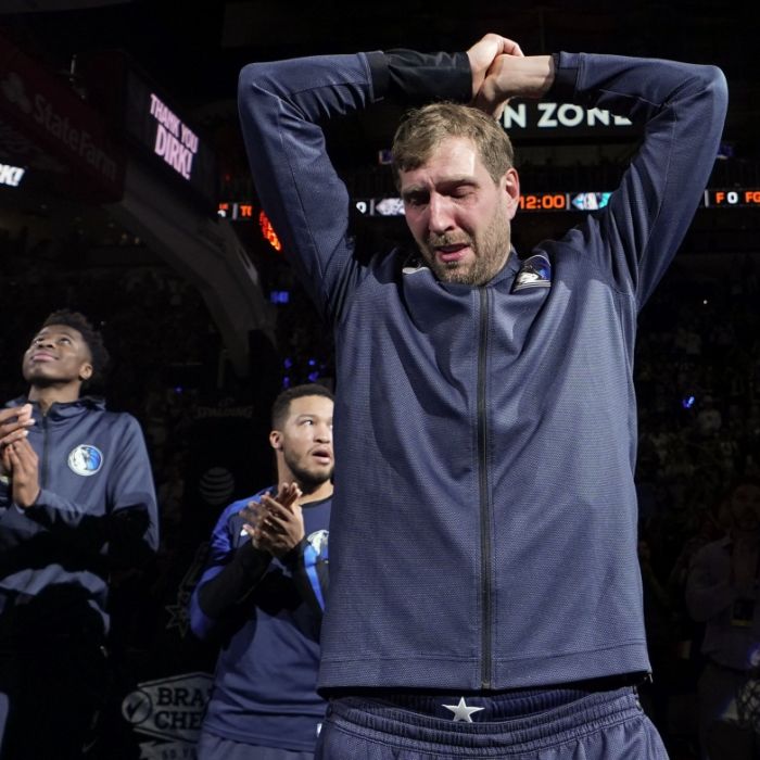 Emotionaler Abschied! Nowitzki beendet NBA-Laufbahn unter Tränen Emotionaler Abschied! Nowitzki beendet NBA-Laufbahn unter Tränen (Foto)