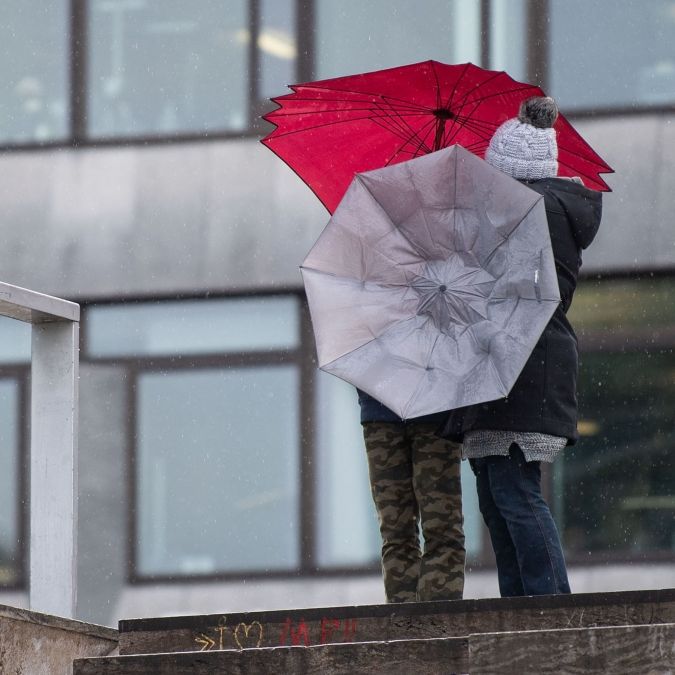 Achtung, Schmuddelwetter! HIER droht nun Regen Achtung, Schmuddelwetter! HIER droht nun Regen (Foto)