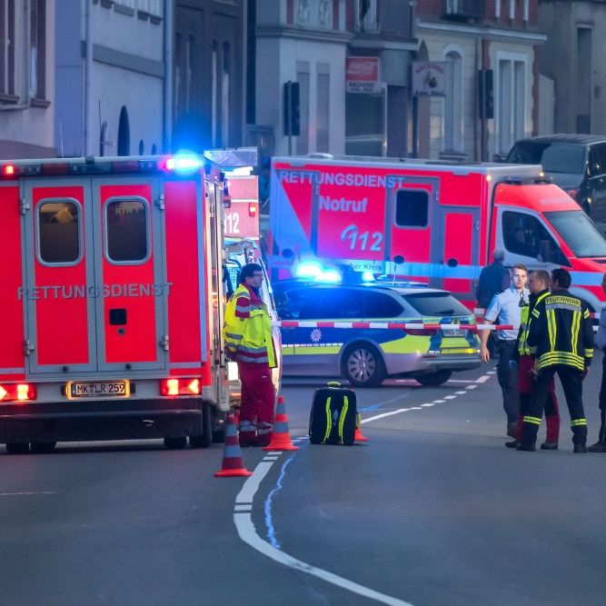 Wohnungsschlüssel vergessen! 39-Jähriger stirbt nach Sturz vom Dach Wohnungsschlüssel vergessen! 39-Jähriger stirbt nach Sturz vom Dach (Foto)