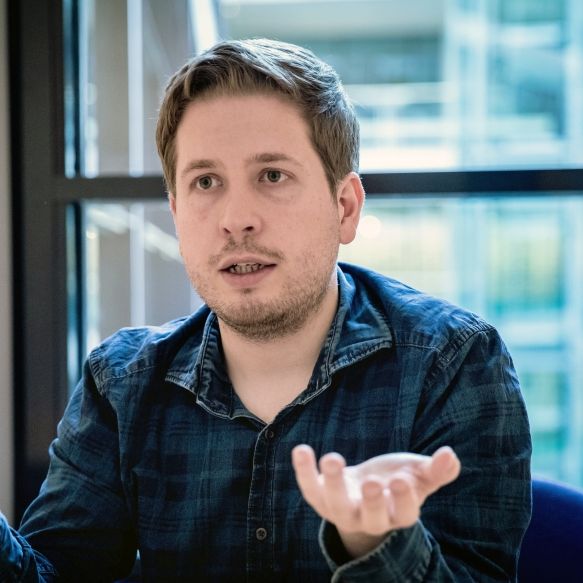 Kevin Kühnert verteidigt umstrittene Sozialismus-Thesen Kevin Kühnert verteidigt umstrittene Sozialismus-Thesen (Foto)