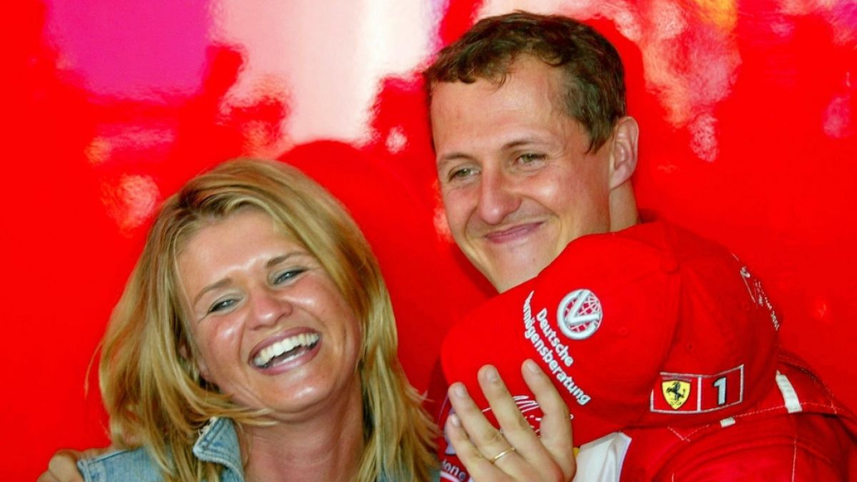 Michael Schumacher und seine Corinna im Jahr 2002. (Foto)