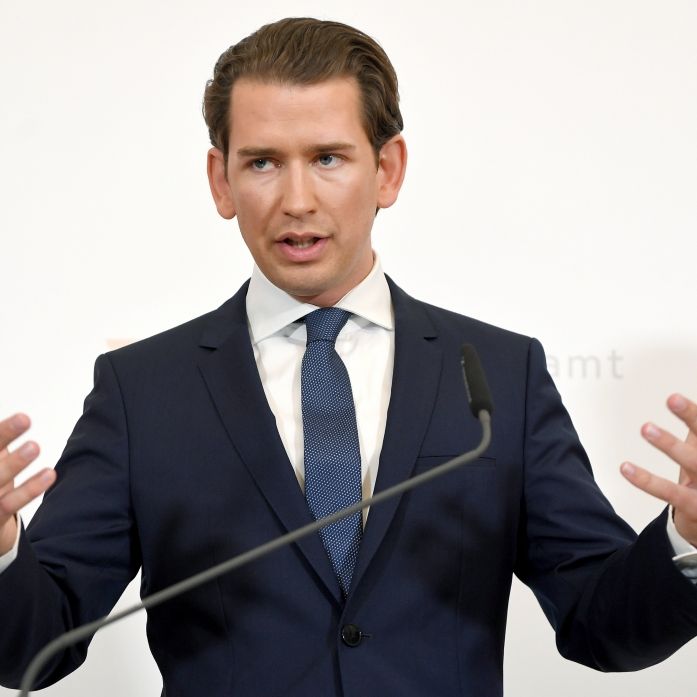 Kanzler Kurz gestürzt! Brigitte Bierlein wird erste Kanzlerin Kanzler Kurz gestürzt! Brigitte Bierlein wird erste Kanzlerin (Foto)