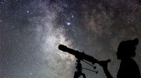 Sternschnuppen kann man das ganze Jahr am Himmel sehen.