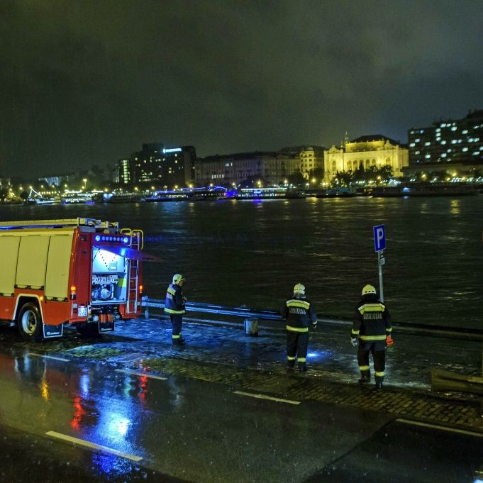 Mindestens 25 Tote! Unglücks-Kapitän aus U-Haft entlassen Mindestens 25 Tote! Unglücks-Kapitän aus U-Haft entlassen (Foto)