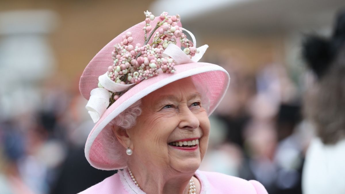 Welche Haarpflege wohl Queen Elizabeth verwendet? (Foto)