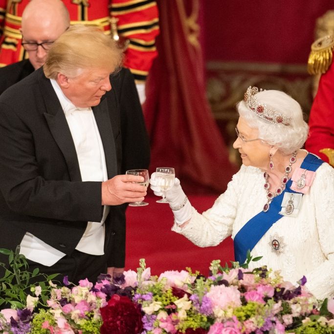 Abschied von Queen Elizabeth II! US-Präsident in Frankreich eingetroffen Abschied von Queen Elizabeth II! US-Präsident in Frankreich eingetroffen (Foto)