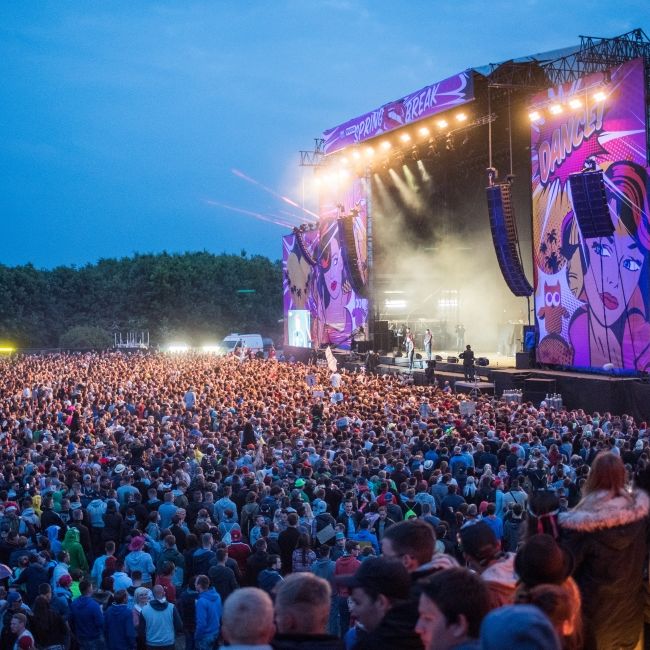 18-Jähriger stirbt bei Festival in Sachsen-Anhalt 18-Jähriger stirbt bei Festival in Sachsen-Anhalt (Foto)