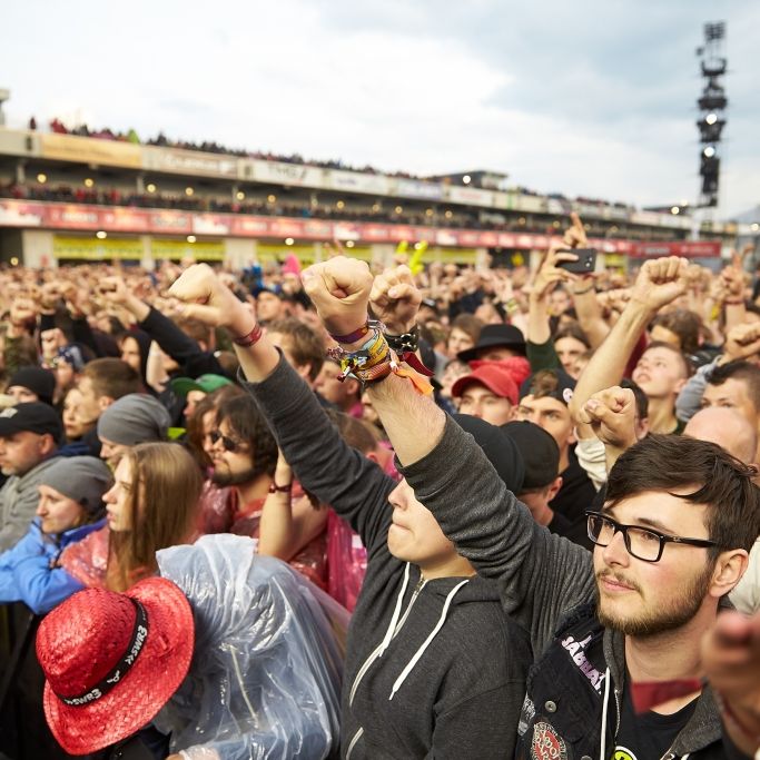 Unwettergefahr beim Festival! DWD warnt vor Sturmböen und Gewitter Unwettergefahr beim Festival! DWD warnt vor Sturmböen und Gewitter (Foto)