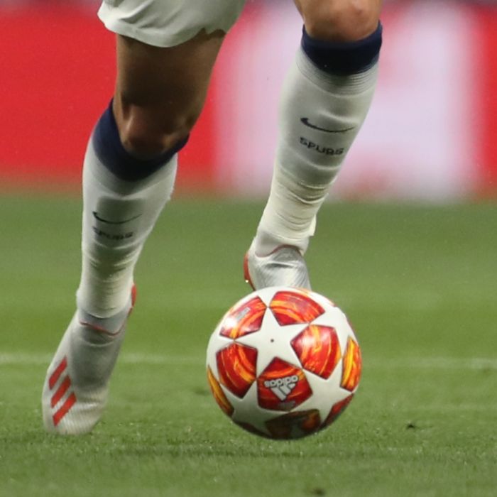 "Tottenham Hotspur"-Star stirbt mit 49 Jahren "Tottenham Hotspur"-Star stirbt mit 49 Jahren (Foto)