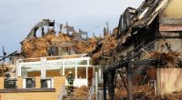 Im Ostseebad Wustrow ist ein Hotel komplett abgebrannt.