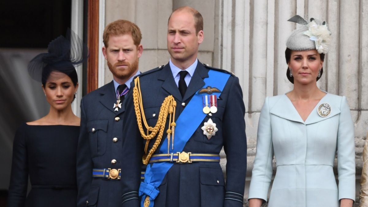 Meghan Markle, Prinz Harry, Prinz William und Kate Middleton: Gute Stimmung sieht anders aus. (Foto)