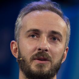 "H****kind"! Extremsportler Felix Baumgartner pöbelt gegen Böhmermann "H****kind"! Extremsportler Felix Baumgartner pöbelt gegen Böhmermann (Foto)