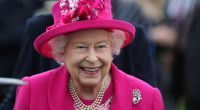 Gegen den Wind ist auch Queen Elizabeth II. machtlos.