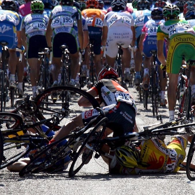DAS sind die krassesten Stürze der Tour-de-France