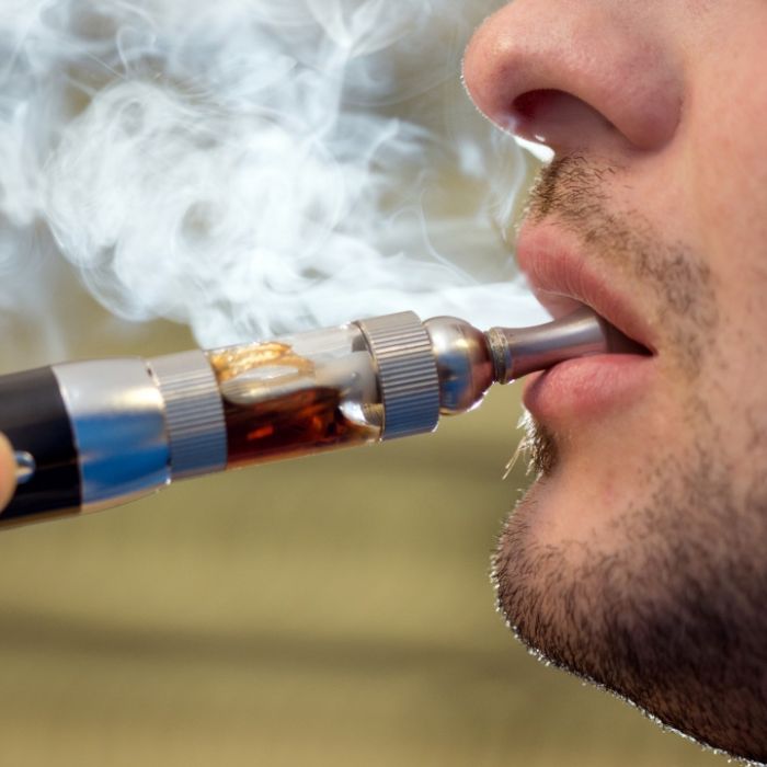 SO viel Gesundheitsgefahr geht von E-Zigaretten aus! SO viel Gesundheitsgefahr geht von E-Zigaretten aus! (Foto)