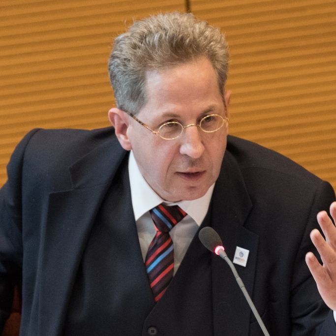 Zensur und Propaganda? Ex-Verfassungsschutz-Chef kassiert Shitstorm Zensur und Propaganda? Ex-Verfassungsschutz-Chef kassiert Shitstorm (Foto)