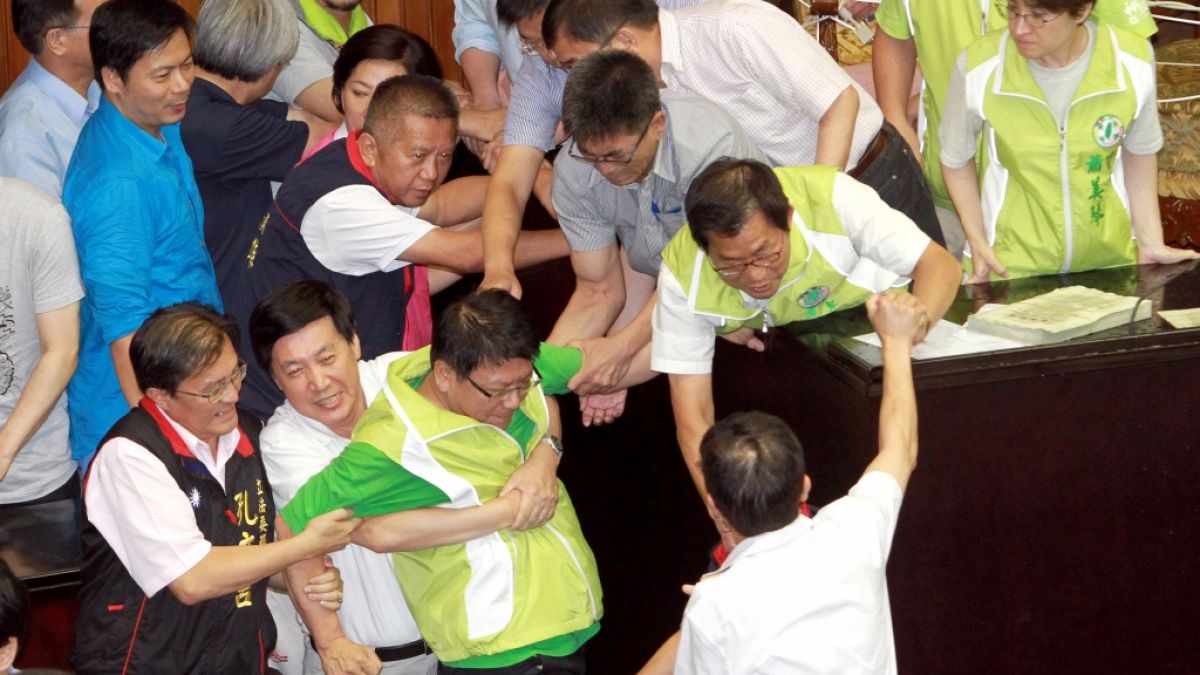 Gewalt im Parlament gibt es auch in Taiwan, wenn es beispielsweise um Atomkraft geht. (Foto)