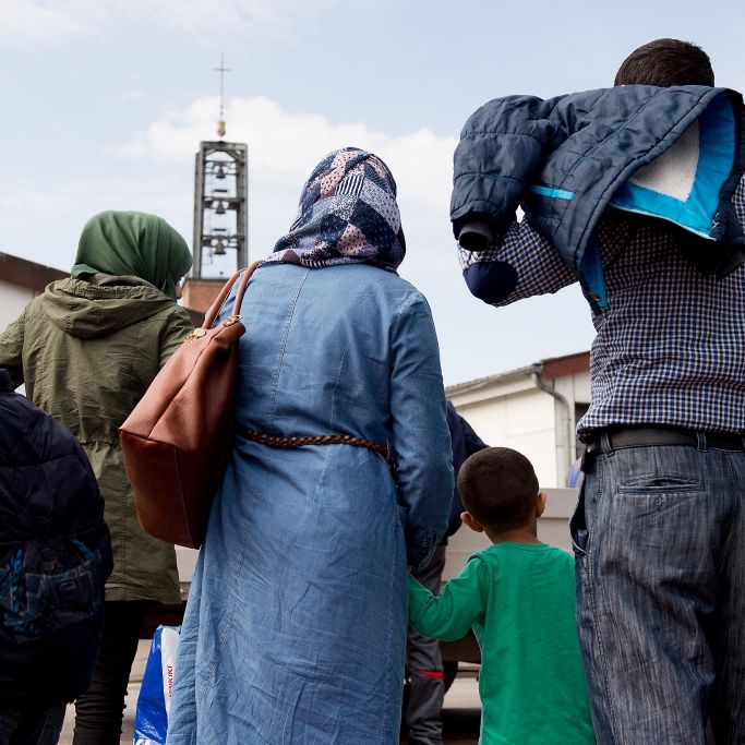 Neuregelung! DIESE Flüchtlinge dürfen nun ihre Familie holen Neuregelung! DIESE Flüchtlinge dürfen nun ihre Familie holen (Foto)