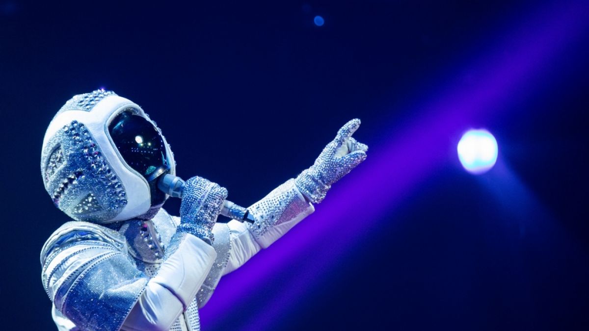 Im Astronauten-Kostüm steckte Sänger Max Mutzke. (Foto)