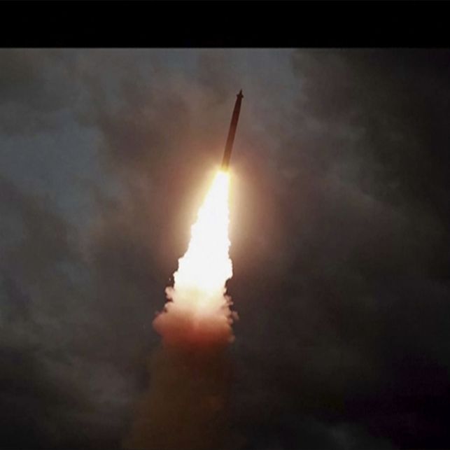 Kim Jong Un feuert mehrere Raketen ab - Lob von Trump Kim Jong Un feuert mehrere Raketen ab - Lob von Trump (Foto)