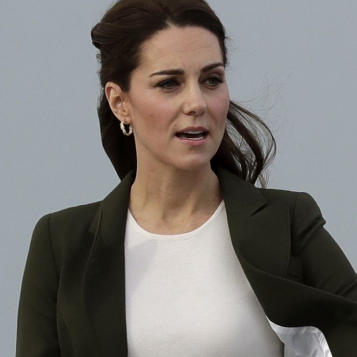Royaler Eklat! Bereichert sich Kates Familie an Meghans Geburtstag? Royaler Eklat! Bereichert sich Kates Familie an Meghans Geburtstag? (Foto)
