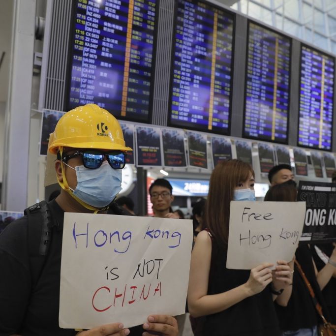 Flughafen wieder in Betrieb - Trum bietet China persönliches Treffen an Flughafen wieder in Betrieb - Trum bietet China persönliches Treffen an (Foto)
