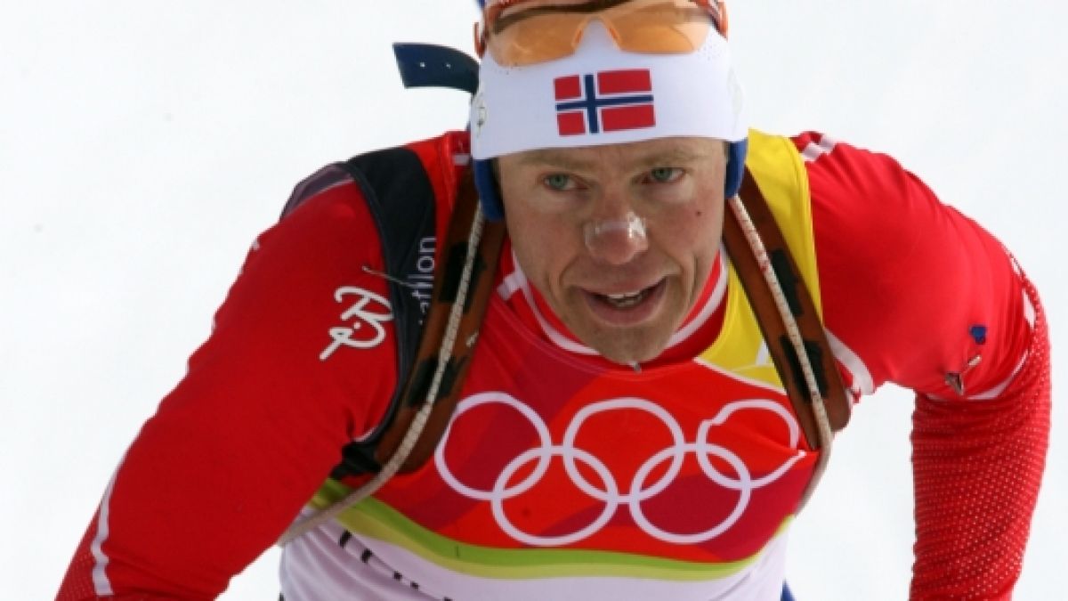 Trauer um Halvard Hanevold: Der dreimalige Biathlon-Olympiasieger aus Norwegen ist mit 49 Jahren gestorben. (Foto)