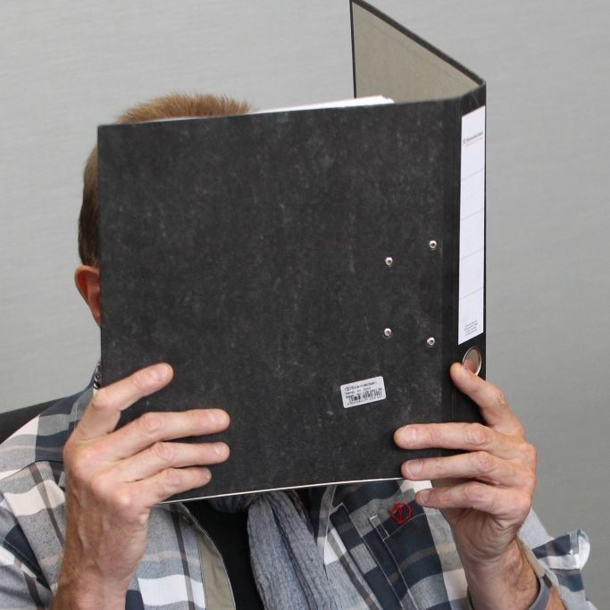 Heilpraktiker wegen versuchter sexueller Nötigung von Hypnose-Patientin verurteilt Heilpraktiker wegen versuchter sexueller Nötigung von Hypnose-Patientin verurteilt (Foto)