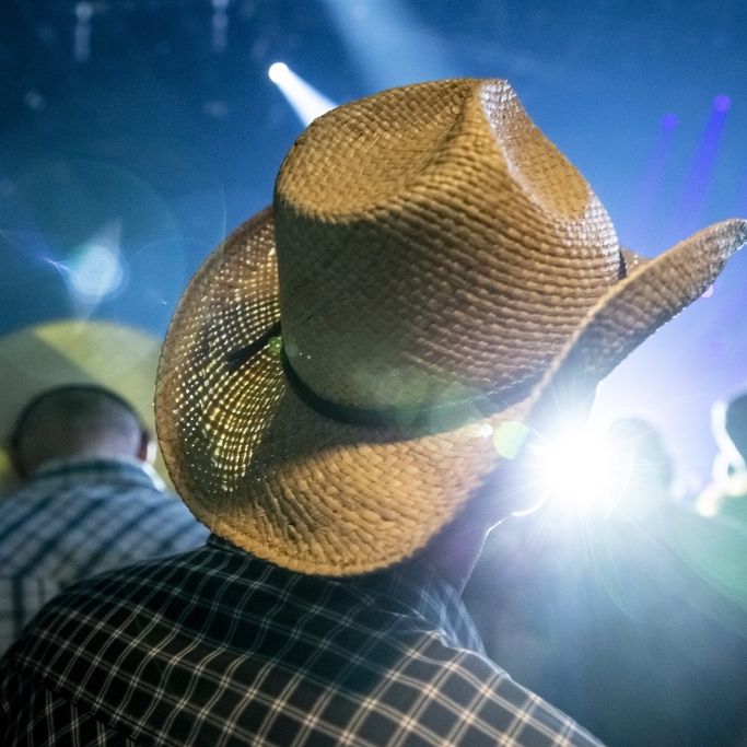 Es war Alkohol im Spiel! Country-Sängerin (30) stirbt bei Horror-Unfall Es war Alkohol im Spiel! Country-Sängerin (30) stirbt bei Horror-Unfall (Foto)