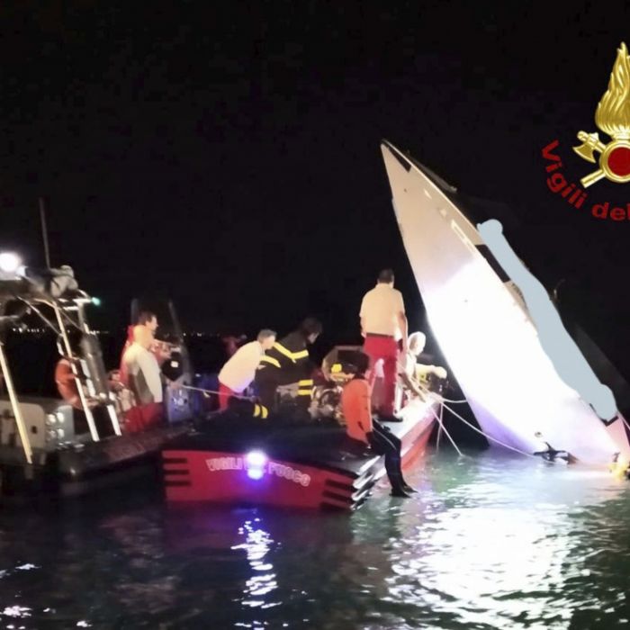 Rennboot kracht gegen Klippen - 3 Menschen sterben! Rennboot kracht gegen Klippen - 3 Menschen sterben! (Foto)