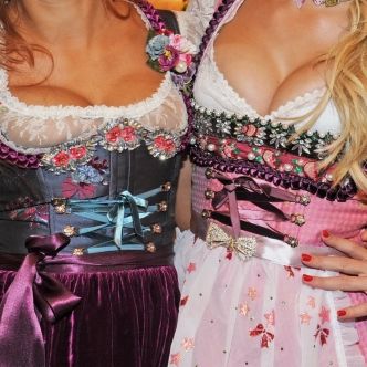 Sexy Oktoberfest-Dirndl! Die heißesten Promi-Dekolletés der Wiesn
