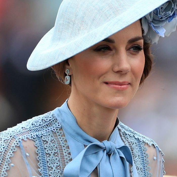 Schonungslos! DAMIT setzte die Queen Herzogin Kate unter Druck Schonungslos! DAMIT setzte die Queen Herzogin Kate unter Druck (Foto)