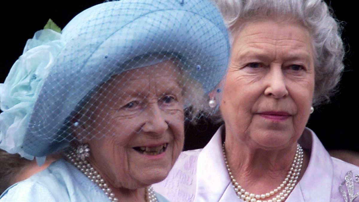 Queen Mum und Königin Elizabeth II. (Foto)