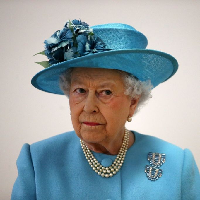 Kostet Queen Elizabeth II. DIESER Sex-Skandal nun die Krone? Kostet Queen Elizabeth II. DIESER Sex-Skandal nun die Krone? (Foto)