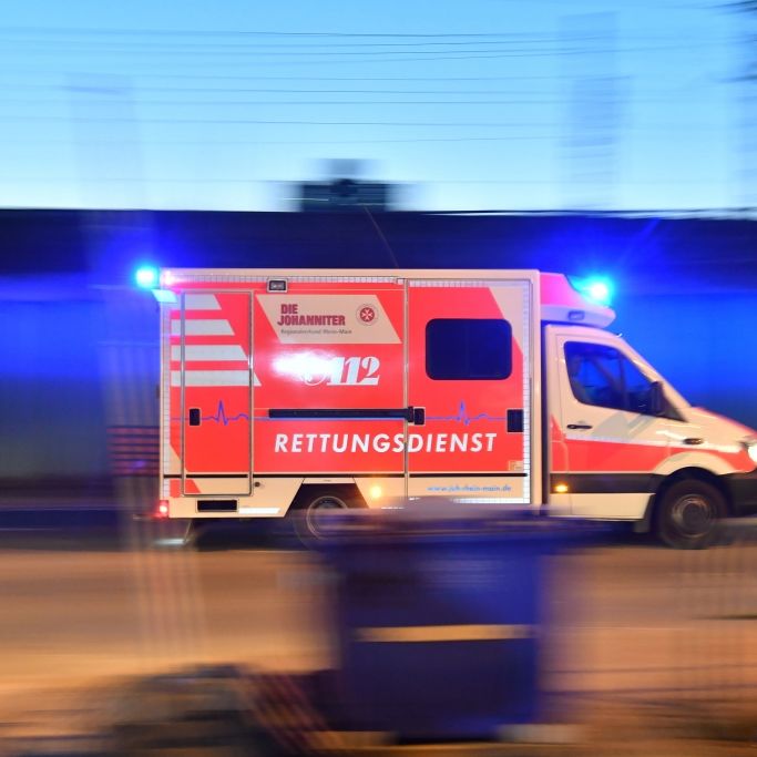 Amok-Fahrt mit geklautem Krankenwagen - Dieb handelte wohl spontan Amok-Fahrt mit geklautem Krankenwagen - Dieb handelte wohl spontan (Foto)