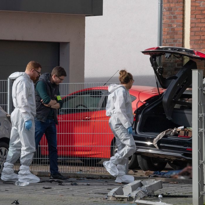 Frau (31) auf offener Straße getötet! Hatte der Verdächtige ein Kontaktverbot? Frau (31) auf offener Straße getötet! Hatte der Verdächtige ein Kontaktverbot? (Foto)