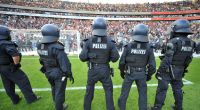 Gewalt auf dem Fußballplatz ist leider keine Seltenheit in Deutschland. 