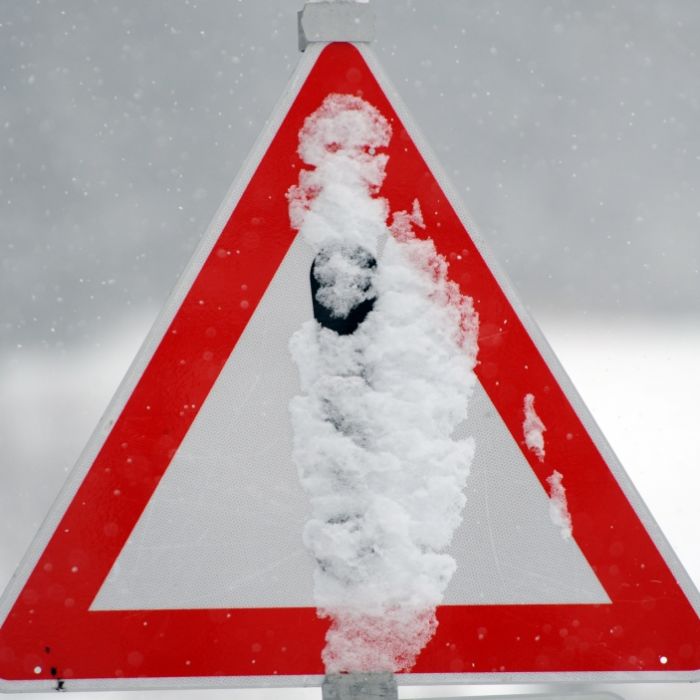 Schneemassen fordern Todesopfer, Tausende ohne Strom Schneemassen fordern Todesopfer, Tausende ohne Strom (Foto)
