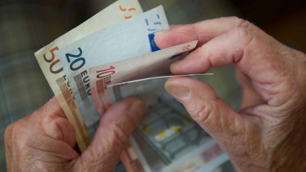 Viele Deutsche fragen sich: Wird die Rente im Alter für ein angenehmes Leben ausreichen? (Foto)