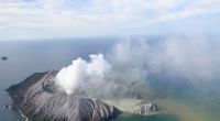 Auf Neuseeland kam es zu einem Vulkanausbruch.