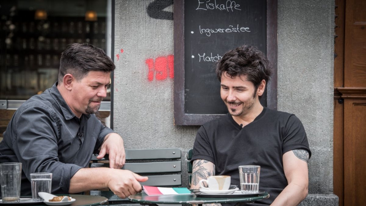 Tim Mälzer und Nenad Mlinarevic treten in "Kitchen Impossible" gegeneinander an. (Foto)