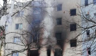 Sachsen-Anhalt, Blankenburg: Das von der Polizei Polizeiinspektion Magdeburg herausgegebene Foto zeigt das Mehrfamilienhaus in Blankenburg im Harz in dem sich eine Explosion ereignet hat. (Foto)