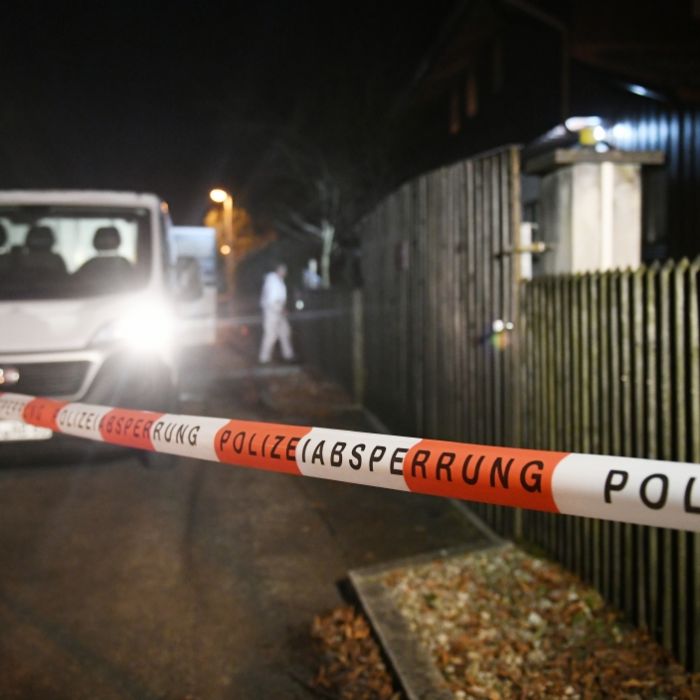 "Ein totaler Waffennarr"! Sohn tötet Eltern und dann sich selbst "Ein totaler Waffennarr"! Sohn tötet Eltern und dann sich selbst (Foto)