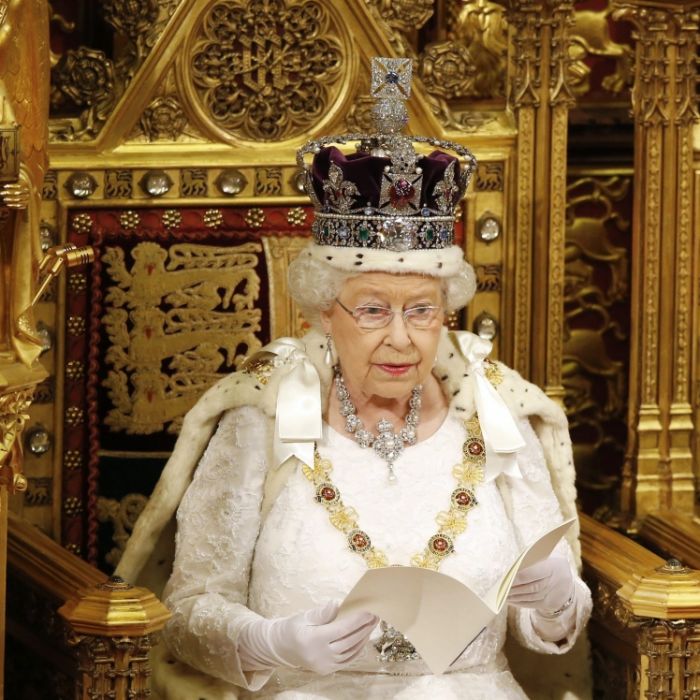 DAS verrät das Megxit-Statement von Queen Elizabeth II. wirklich DAS verrät das Megxit-Statement von Queen Elizabeth II. wirklich (Foto)