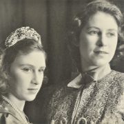 Ein Herz und eine Seele: Queen Elizabeth II. mit ihrer jüngeren Schwester Prinzessin Margaret.