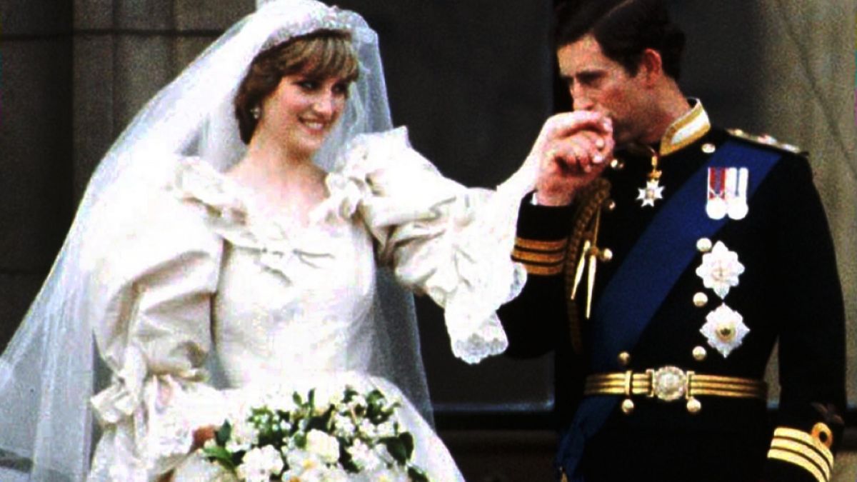 Die Liebe von Prinzessin Diana und Prinz Charles sollte nicht von Dauer sein: 1996, 15 Jahre nach der Hochzeit, wurde das Paar geschieden. (Foto)